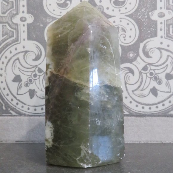 Fluorite Tower  1.68 lbs - Picture 3 of 10